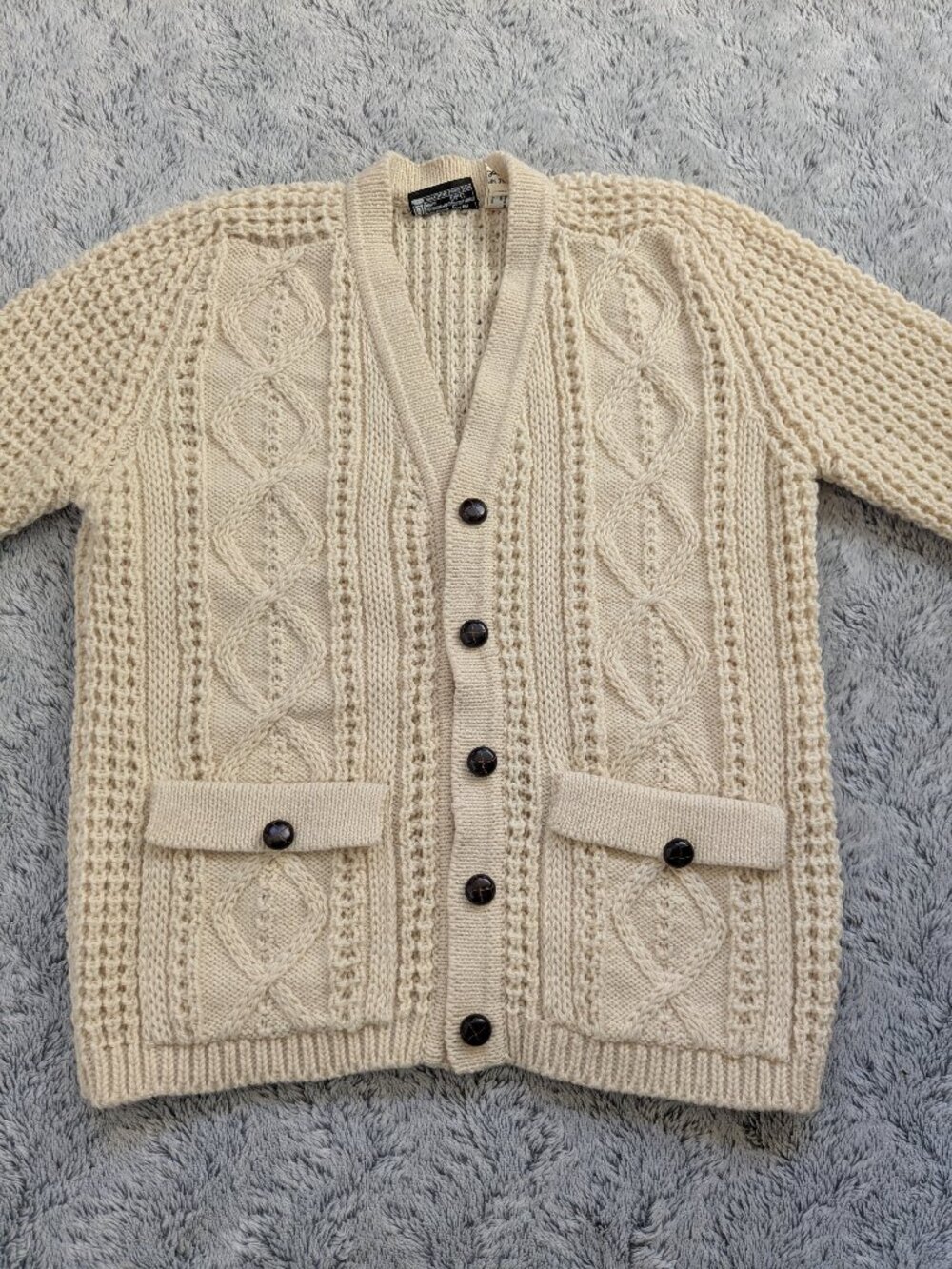 Gaeltarra Irish Cream Cardigan Sweater Chunky Size Large Pockets Buttons - Picture 7 of 8